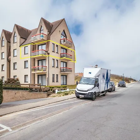 Apartment Near Dunes In Koksijde, Cleaning Included *