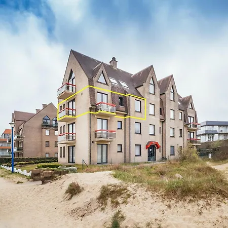 Near Dunes In Koksijde, Cleaning Included Apartment Koksijde
