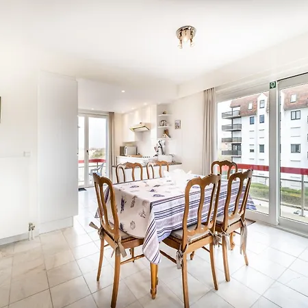Apartment Near Dunes In Koksijde, Cleaning Included