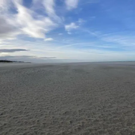 アパート Near Dunes In Koksijde, Cleaning Included *